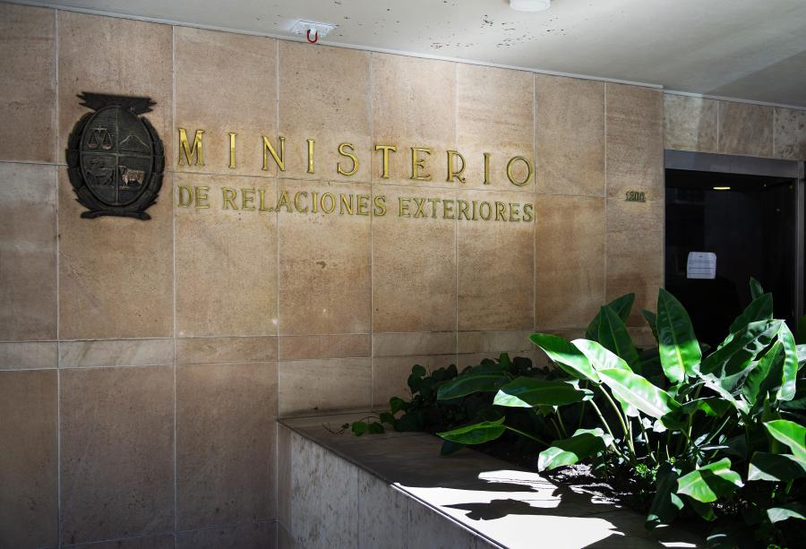 ministro de Relaciones Exteriores Mario Lubetkin